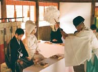 �F����_��